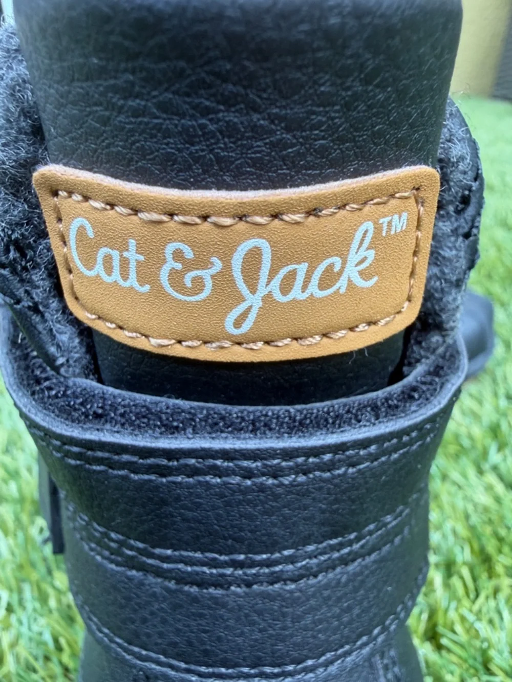 Cat & Jack Black toddler Waterproof Winter Boots with Faux Fur Trim size 5